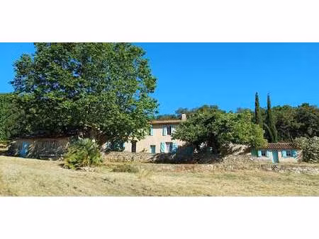 propriété en bord de mer grimaud (83)