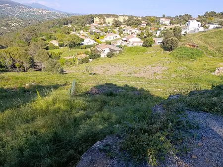 terrain constructible 2150 m² avec pc accordé