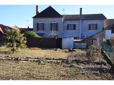 maison 241 m² 6 chambres  à proximité directe des commodités