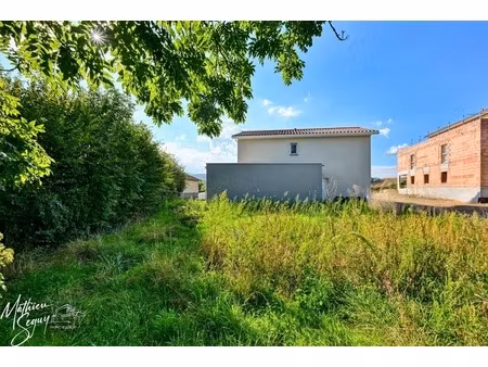 brindas - terrain borné et viabilisé de 459 m²