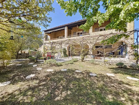 vente maison 7 pièces 167 m² gargas (84400)