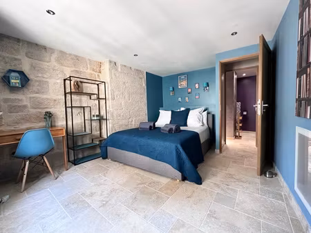 uzès. très charmant appart meublé 2 chambres dans le centre historique