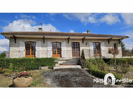 a vendre à saint fort sur le né - maison sur sous-sol de 6 p