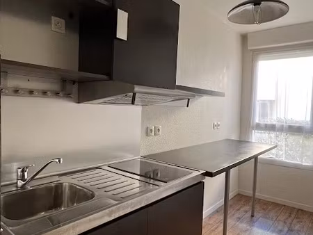 location appartement 2 pièces 47.7 m² à sens (89100)  576 €