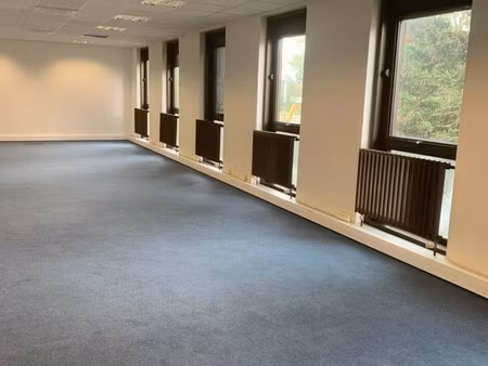 surface de bureaux 99m2