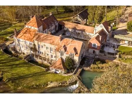 propriété de luxe à vendre à vézelay : 1 390 000 € | 1700m²