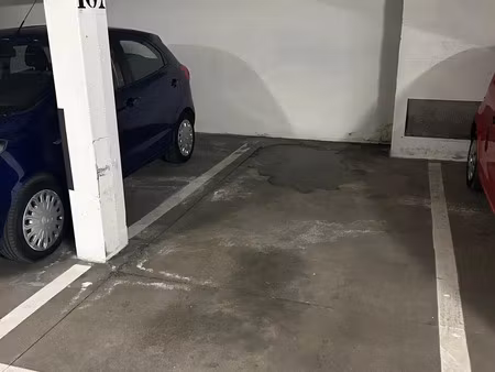 parking à vendre - saint-pierre-des-corps (37) - 8 500€