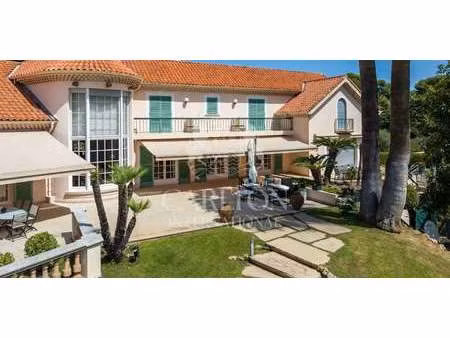 maison avec piscine antibes (06)