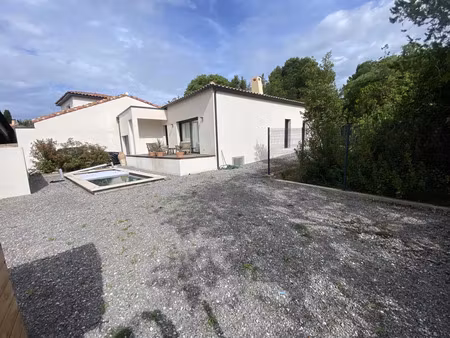 vente maison aujargues 30250 - - surface privée