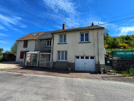 creuse- maison mitoyenne avec 1 6 hectares de terrain