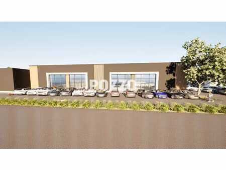 à louer cellules commerciales de 200 m² à 790 m²  emplacement n°1