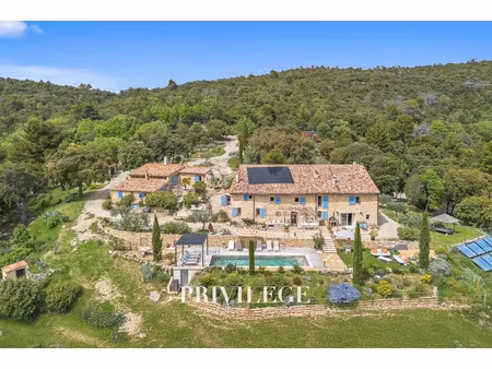 vente maison 16 pièces 400 m² à aups (83630)  1 990 000 €