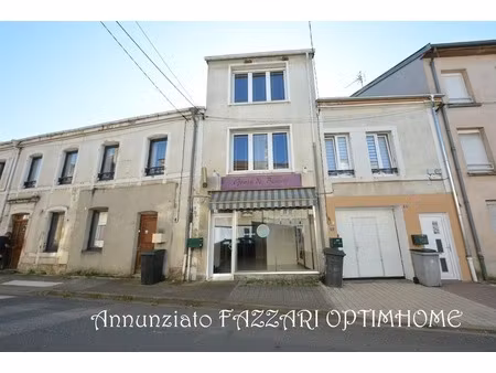 à vendre en exclusivité – immeuble avec local commercial et appartement – montmédy (55) – 