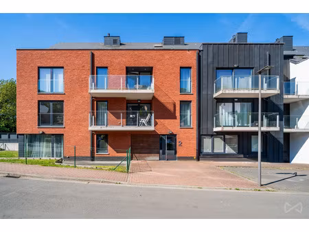 appartement te koop in mont-saint-guibert met 1 slaapkamer