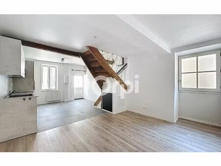 location maison  49.58 m² t-3 à moret-sur-loing  930 €