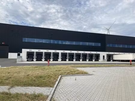 locaux pme (8 190 m² - 14 624 m²) à louer à evergem