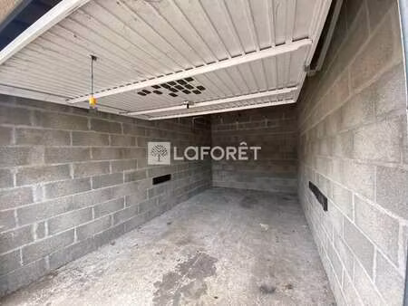 location garage box et parking à elbeuf (76500) : à louer / 15m² elbeuf