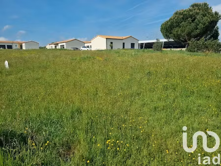 vente terrain 485 m² à parthenay (79200)  36 500 €