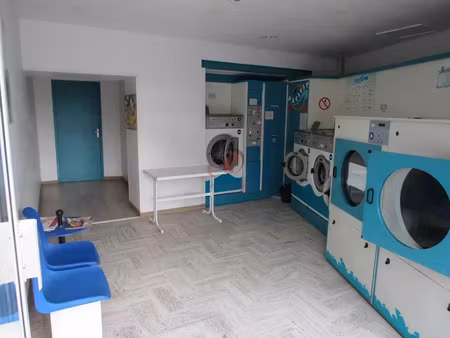 vente locaux professionnels 2 pièces 40 m² à evenos (83330)  5 000 €