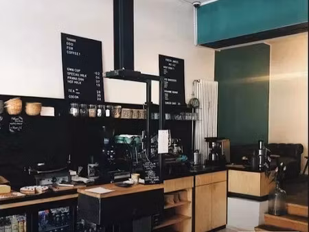 location locaux professionnels 114.67 m² à bourg-en-bresse (01000)  900 €