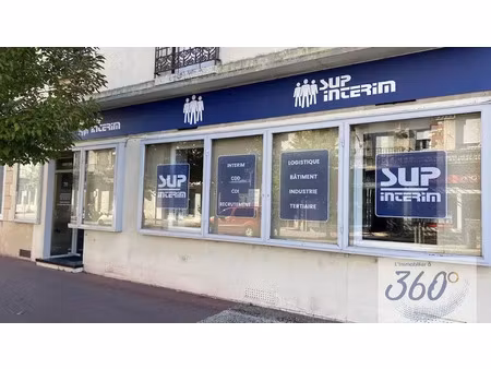 location locaux professionnels 61 m² à bourg-en-bresse (01000)  960 €