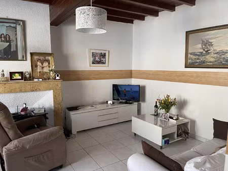 maison de village plain-pied avec jardin et garage