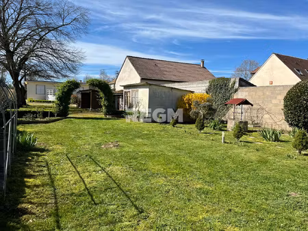 maison de plain-pied + sous-sol total + dépendances sur beau