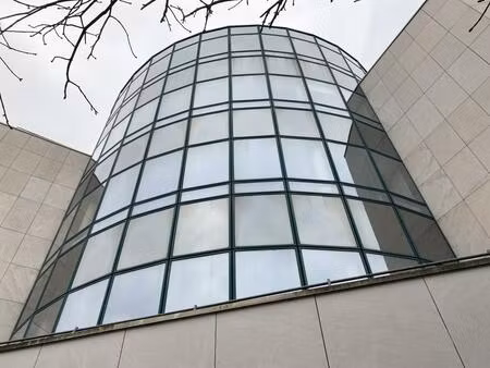 bureaux très fonctionnels et lumineux  situés au pied de la gare