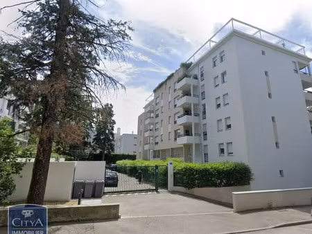 parking à louer - sainte-foy-lès-lyon (69) - 84€