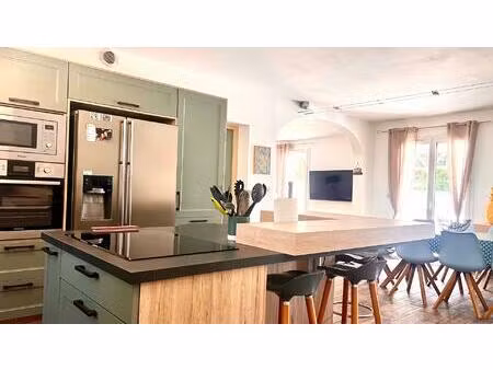 villa avec piscine et garage t5 st aygulf