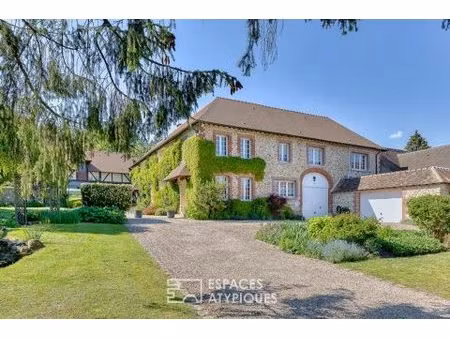 ancienne ferme réhabilitée avec dépendances et poolhouse