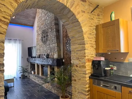 maison en pierre entre rodez et rignac