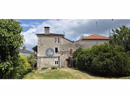 vente maison 5 pièces 131 m² à escos (64270)  190 000 €