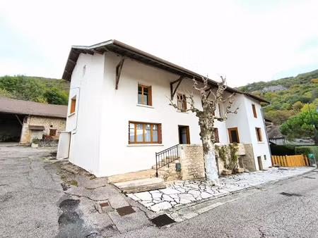 vente maison 10 pièces 210 m² à marchamp (01680)  210 000 €