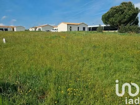 vente terrain à parthenay (79200) : à vendre / 485m² parthenay