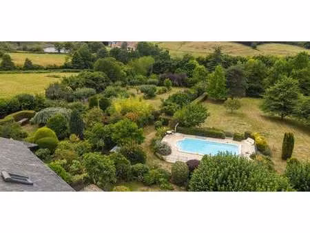 maison avec piscine et terrasse saint-martin-du-puy (58)
