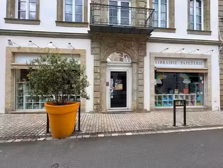locaux commerciaux - surface totale 101m²