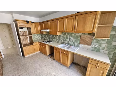 vente appartement 5 pièces 98.73 m² à nimes (30000)  50 000 €