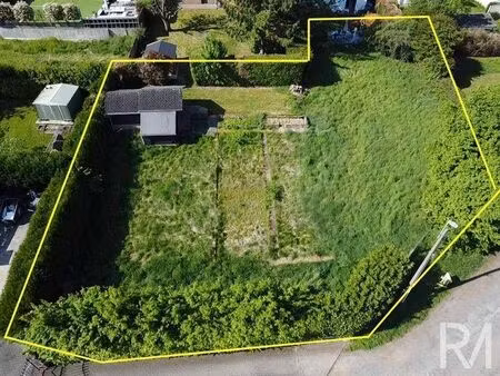 terrain de 887 m2 a batir