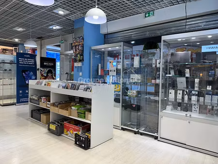 vente locaux professionnels 83 m² à avignon (84000)  318 000 €