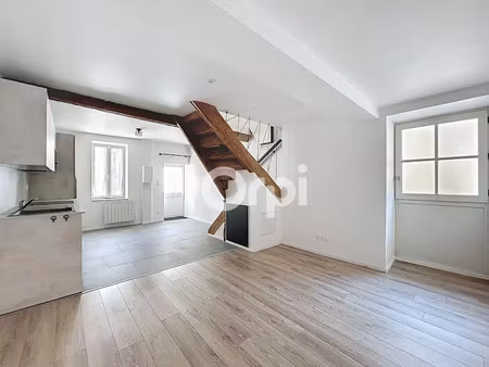 location maison 3 pièces 49 m² à moret-loing-et-orvanne (77250)  930 €