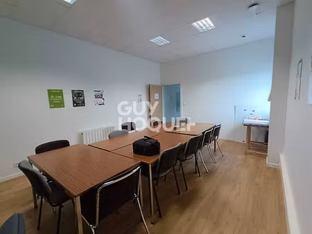 location locaux professionnels 150 m² à dinan (22100)  2 000 €