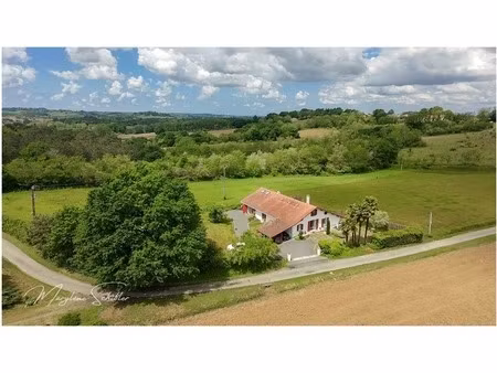 maison à vendre 8 pièces gaas (40) maison 7pièces + appartement t2