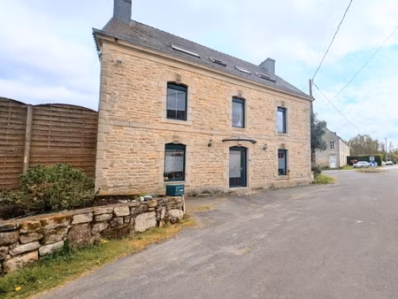 évasion au cœur de la nature : maison d'exception sur trois niveaux