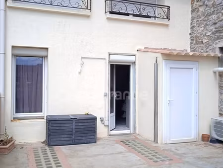 a 3 mn de la plage  maison spacieuse d'environ 160m² avec un grand garage