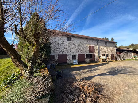 propriété d'exception maisons d'habitation et dépendances 11 ha de terrain