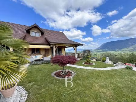 maison de luxe à vendre à saint-pierre-d'alvey : 850 000 € | 185m²