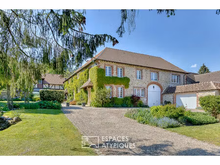 ancienne ferme réhabilitée avec dépendances et poolhouse