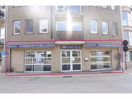 goed gelegen handelspand op commerciële ligging te lichtervelde