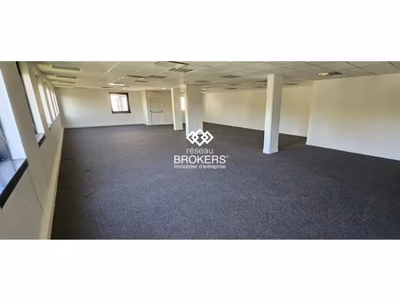 immobilier professionnel à louer le pecq